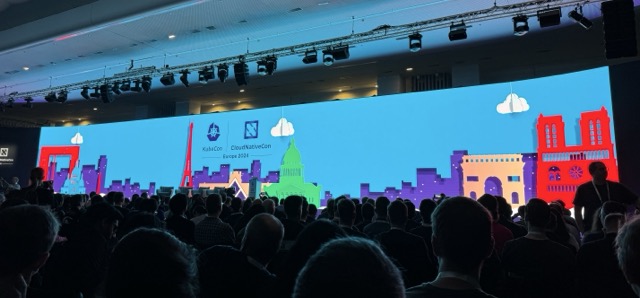 KubeCon keynote stage.